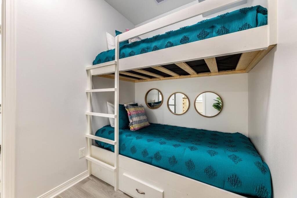 גלווסטון 5/3 With A Heated Pool 2 Min From Beach, Updated מראה חיצוני תמונה