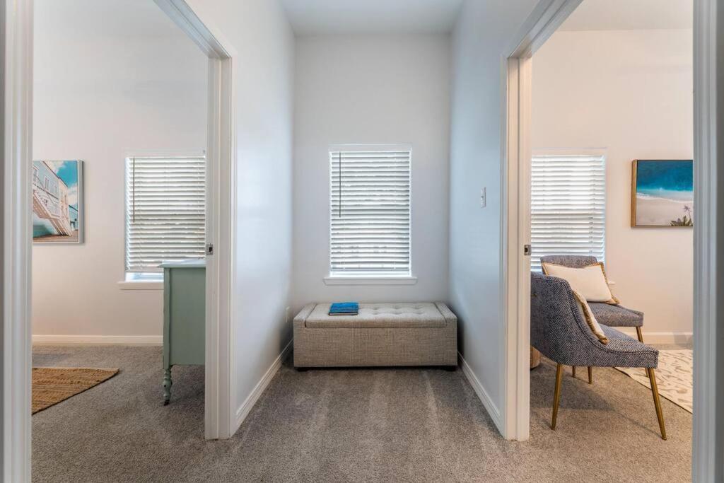 גלווסטון 5/3 With A Heated Pool 2 Min From Beach, Updated מראה חיצוני תמונה