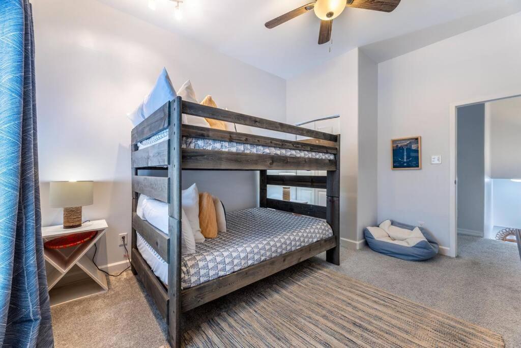 גלווסטון 5/3 With A Heated Pool 2 Min From Beach, Updated מראה חיצוני תמונה
