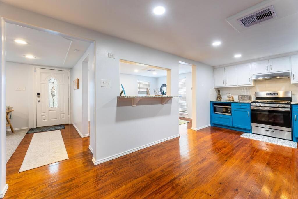 גלווסטון 5/3 With A Heated Pool 2 Min From Beach, Updated מראה חיצוני תמונה