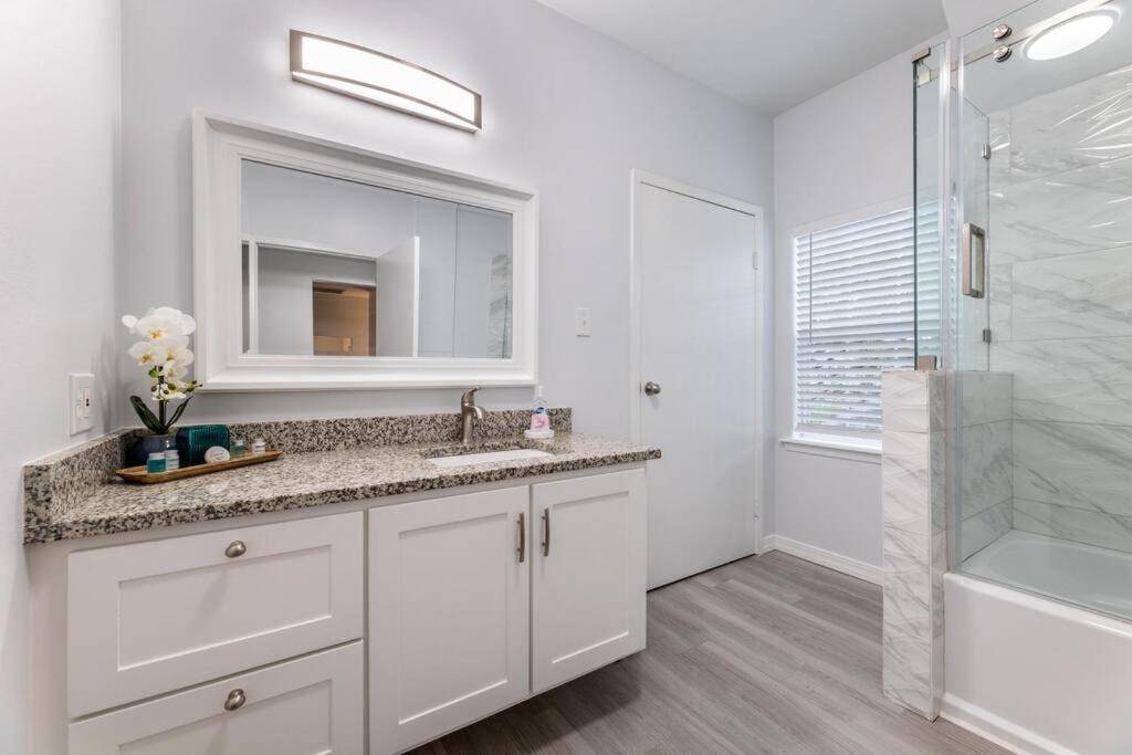 גלווסטון 5/3 With A Heated Pool 2 Min From Beach, Updated מראה חיצוני תמונה